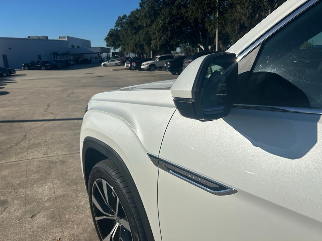 2026 Volkswagen Atlas Cross Sport 2.0T SEL Premium R-Line Tampa FL