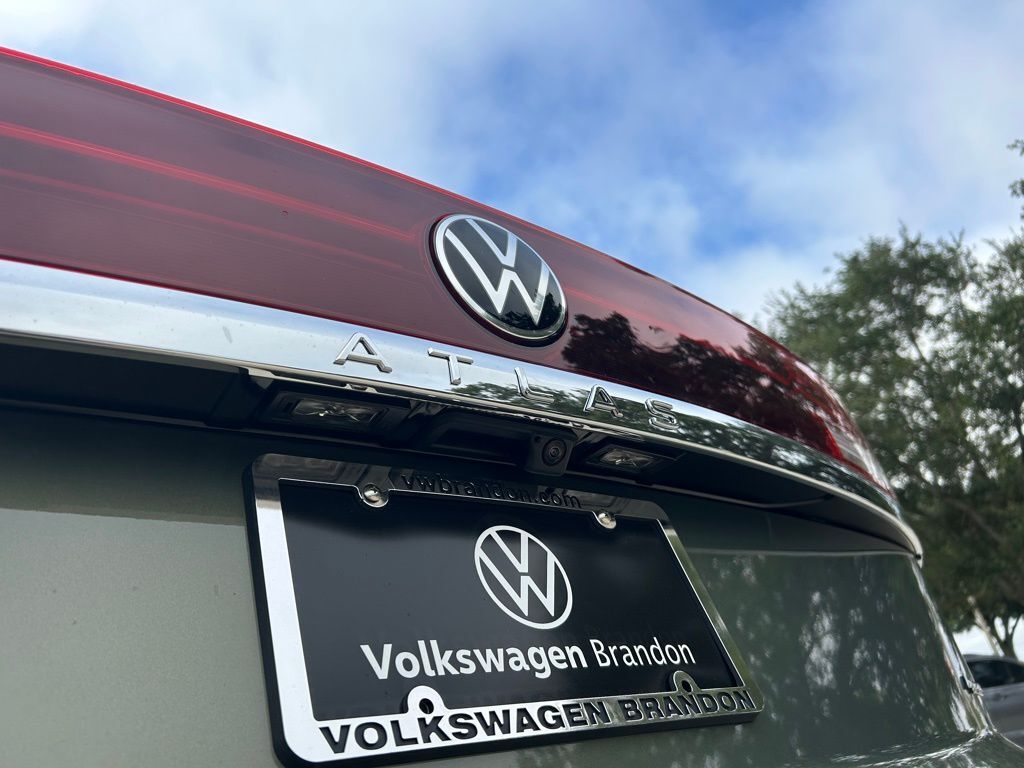 2026 Volkswagen Atlas Cross Sport 2.0T SEL Premium R-Line Tampa FL