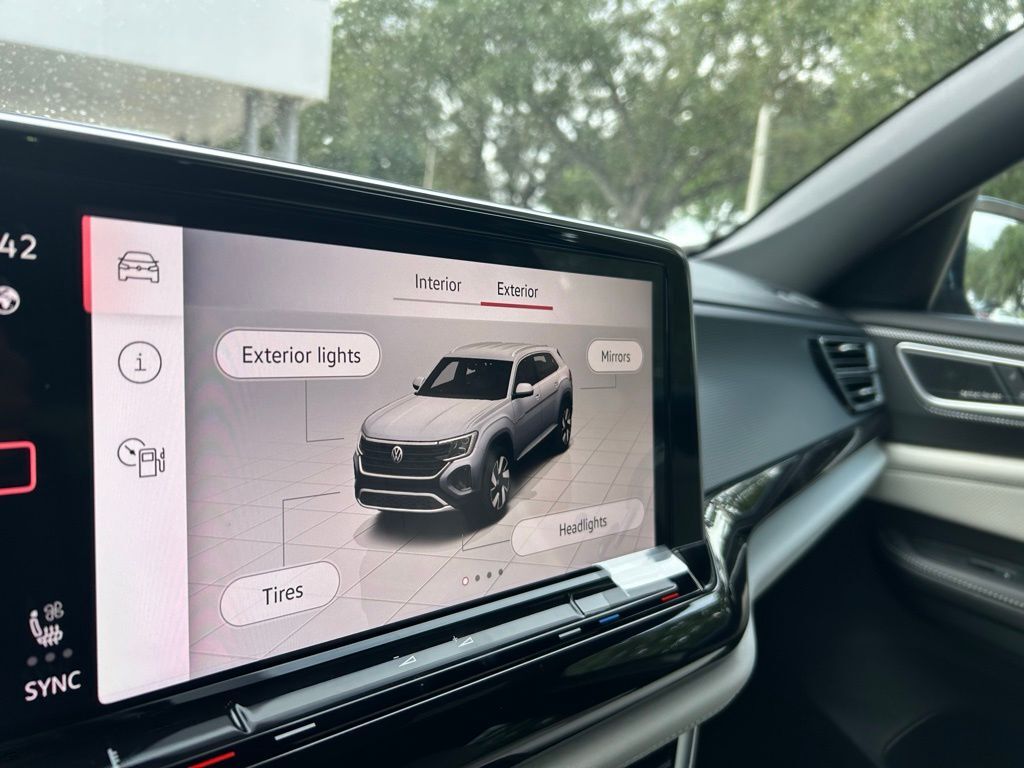 2026 Volkswagen Atlas Cross Sport 2.0T SEL Premium R-Line Tampa FL