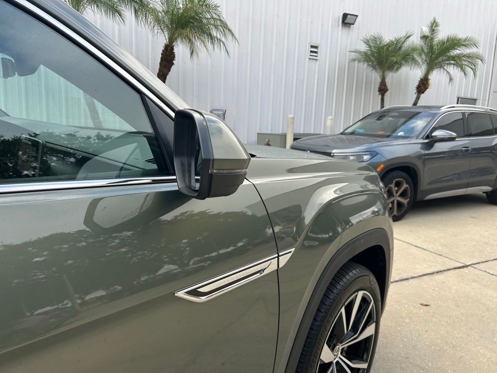 2026 Volkswagen Atlas Cross Sport 2.0T SEL Premium R-Line Tampa FL