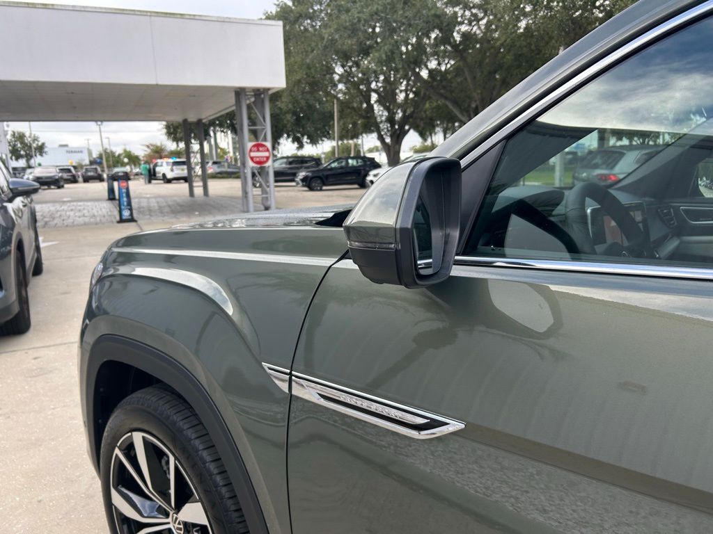 2026 Volkswagen Atlas Cross Sport 2.0T SEL Premium R-Line Tampa FL