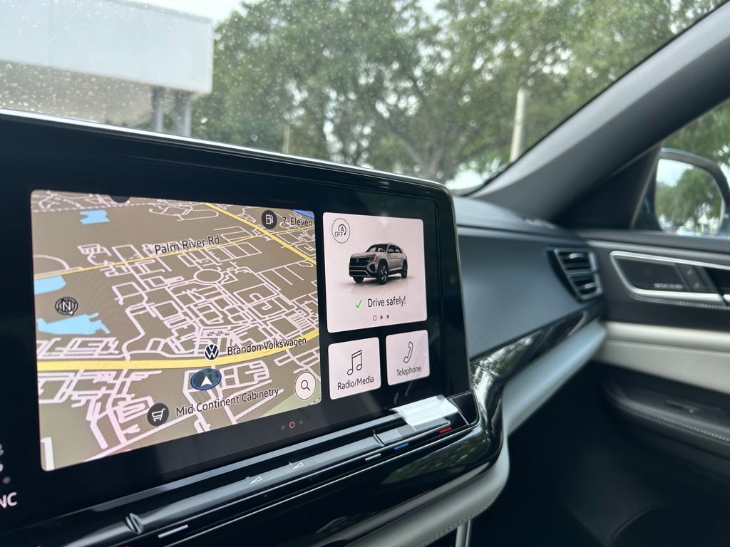 2026 Volkswagen Atlas Cross Sport 2.0T SEL Premium R-Line Tampa FL