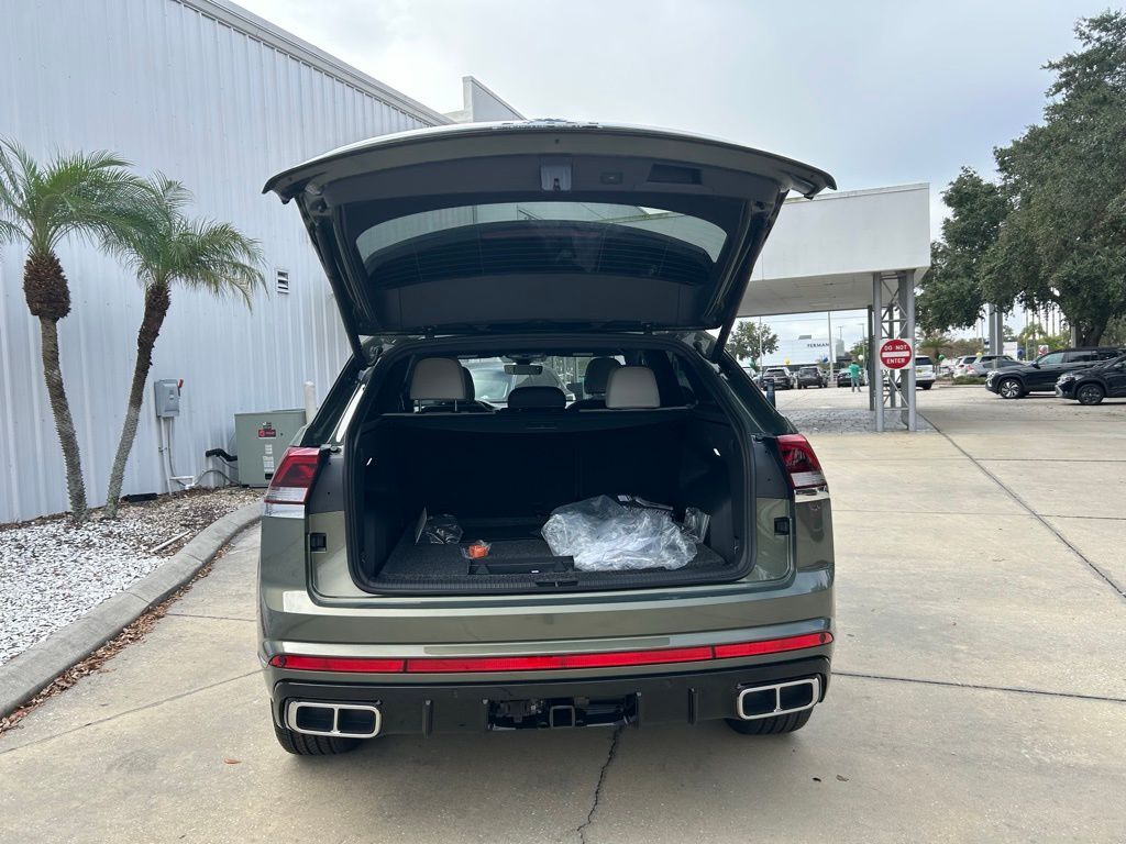 2026 Volkswagen Atlas Cross Sport 2.0T SEL Premium R-Line Tampa FL