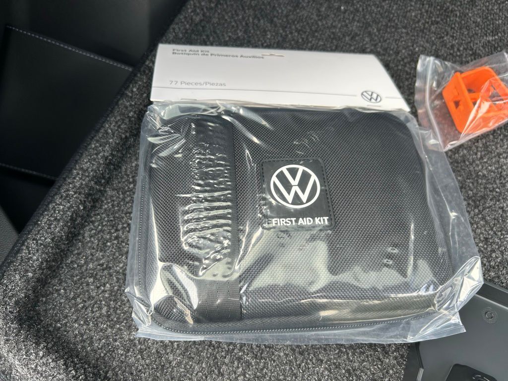 2026 Volkswagen Atlas Cross Sport 2.0T SEL Premium R-Line Tampa FL