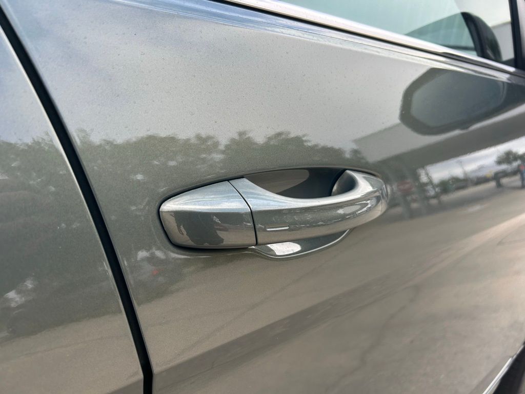 2026 Volkswagen Atlas Cross Sport 2.0T SEL Premium R-Line Tampa FL