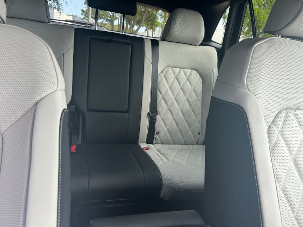 2026 Volkswagen Atlas Cross Sport 2.0T SEL Premium R-Line Tampa FL