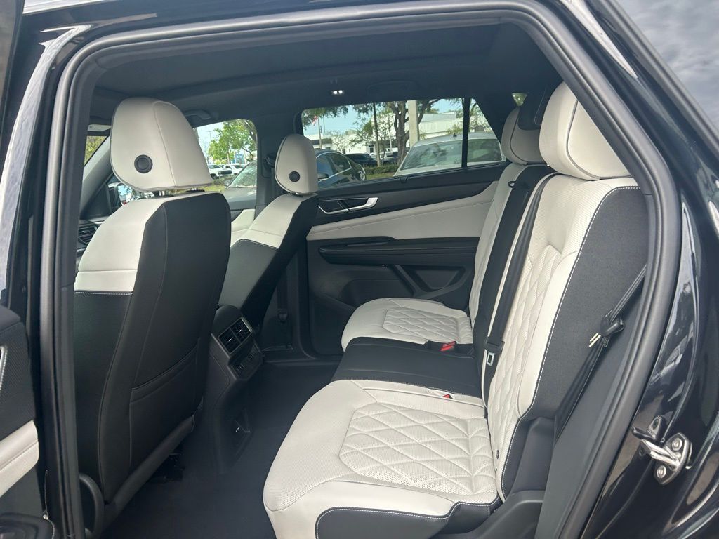 2026 Volkswagen Atlas Cross Sport 2.0T SEL Premium R-Line Tampa FL