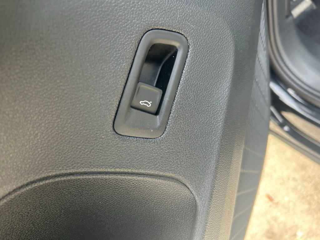 2026 Volkswagen Atlas Cross Sport 2.0T SEL Premium R-Line Tampa FL