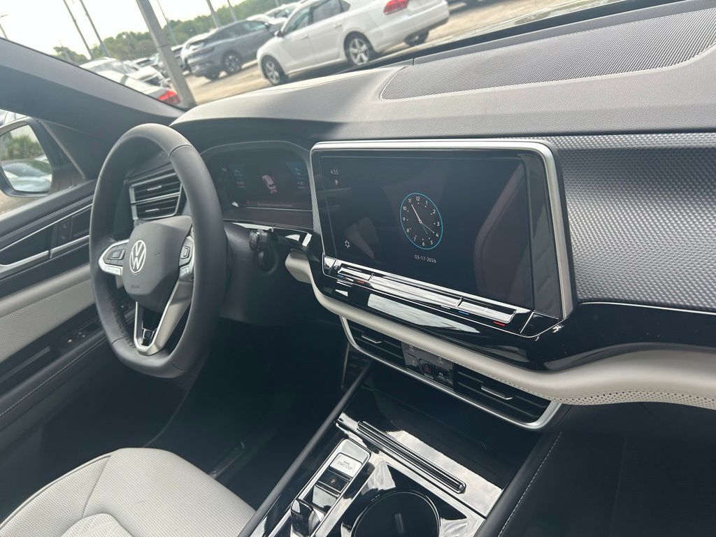 2026 Volkswagen Atlas Cross Sport 2.0T SEL Premium R-Line Tampa FL