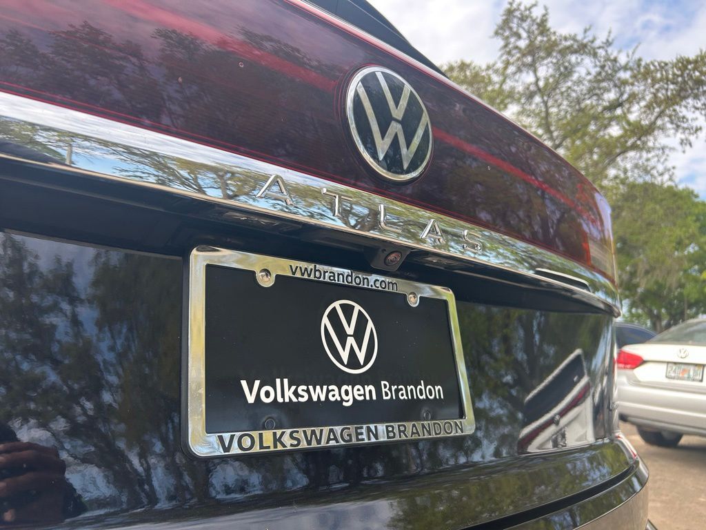 2026 Volkswagen Atlas Cross Sport 2.0T SEL Premium R-Line Tampa FL