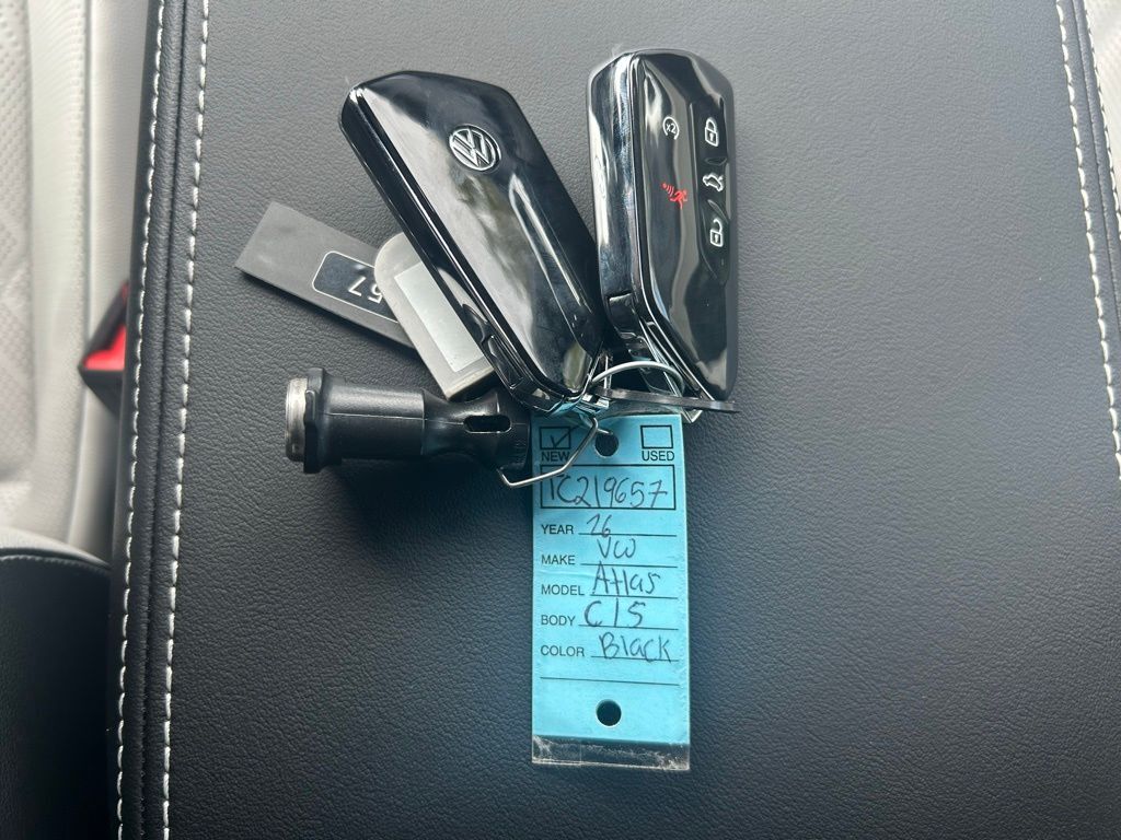 2026 Volkswagen Atlas Cross Sport 2.0T SEL Premium R-Line Tampa FL