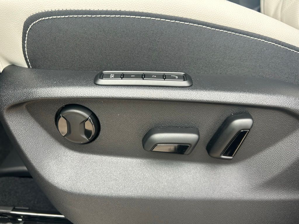 2026 Volkswagen Atlas Cross Sport 2.0T SEL Premium R-Line Tampa FL