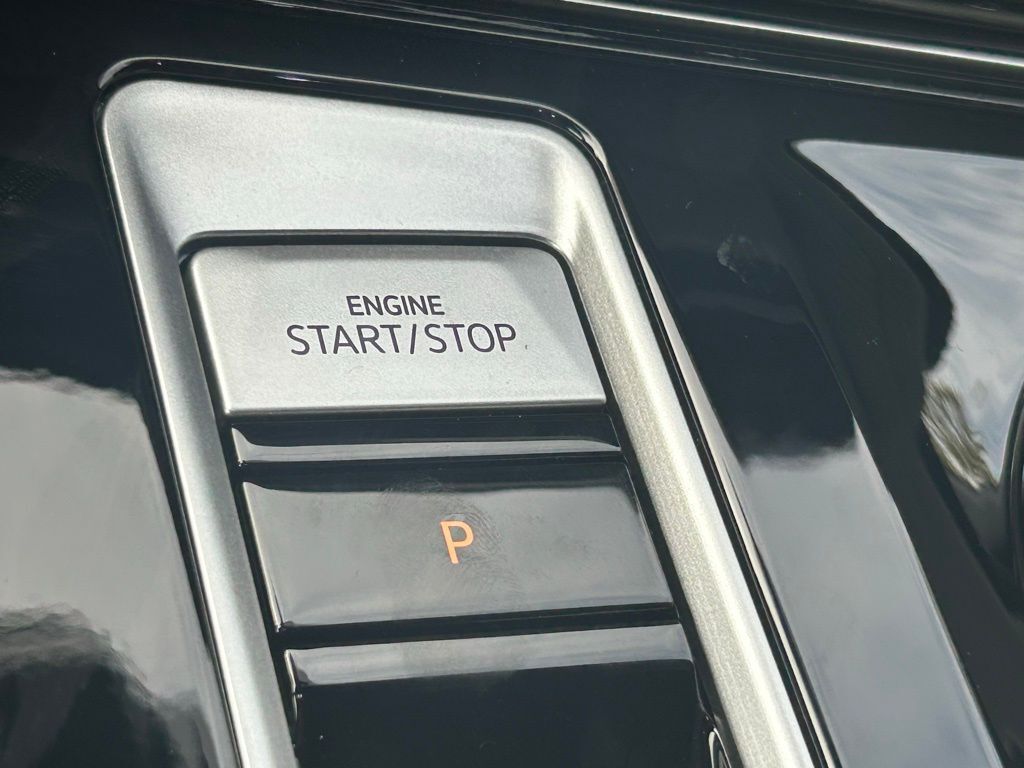 2026 Volkswagen Atlas Cross Sport 2.0T SEL Premium R-Line Tampa FL