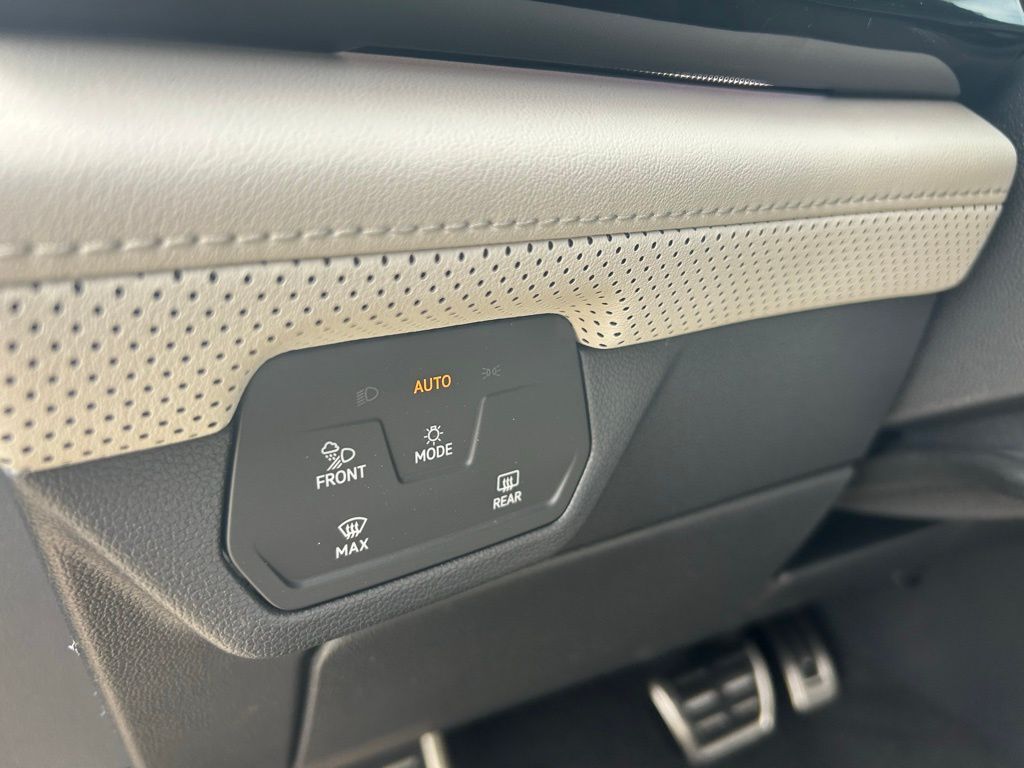 2026 Volkswagen Atlas Cross Sport 2.0T SEL Premium R-Line Tampa FL