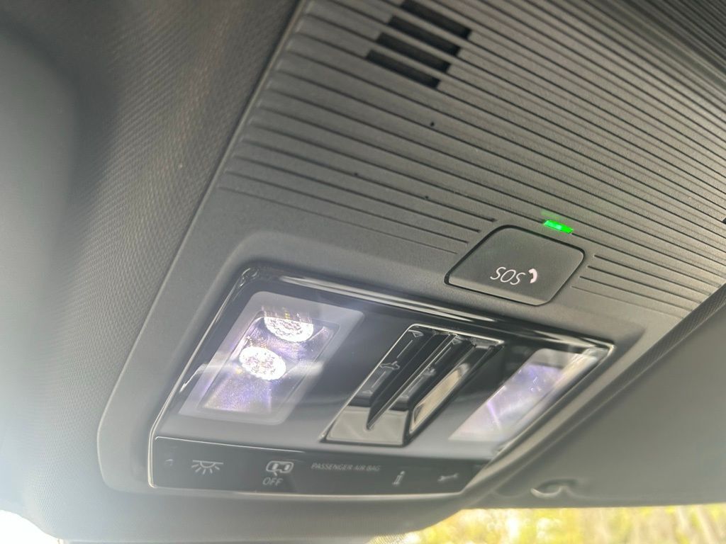 2026 Volkswagen Atlas Cross Sport 2.0T SEL Premium R-Line Tampa FL