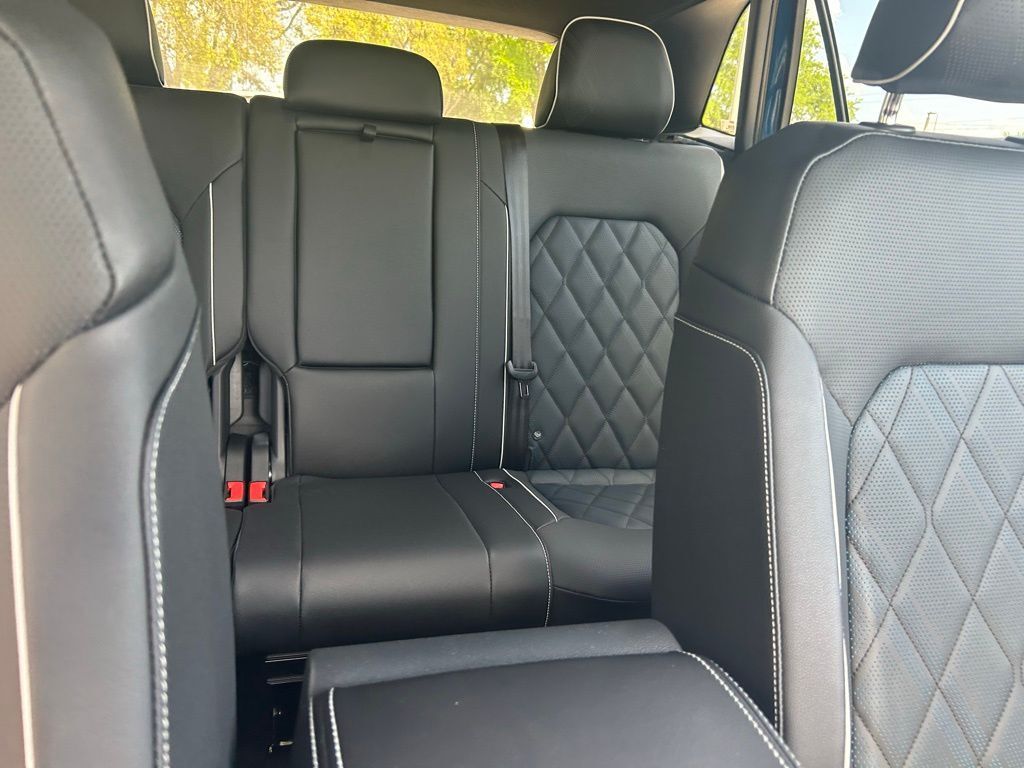 2026 Volkswagen Atlas Cross Sport 2.0T SEL Premium R-Line Tampa FL