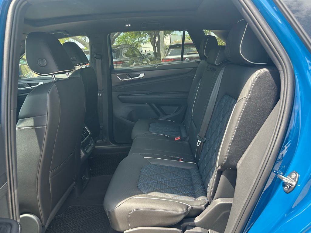 2026 Volkswagen Atlas Cross Sport 2.0T SEL Premium R-Line Tampa FL