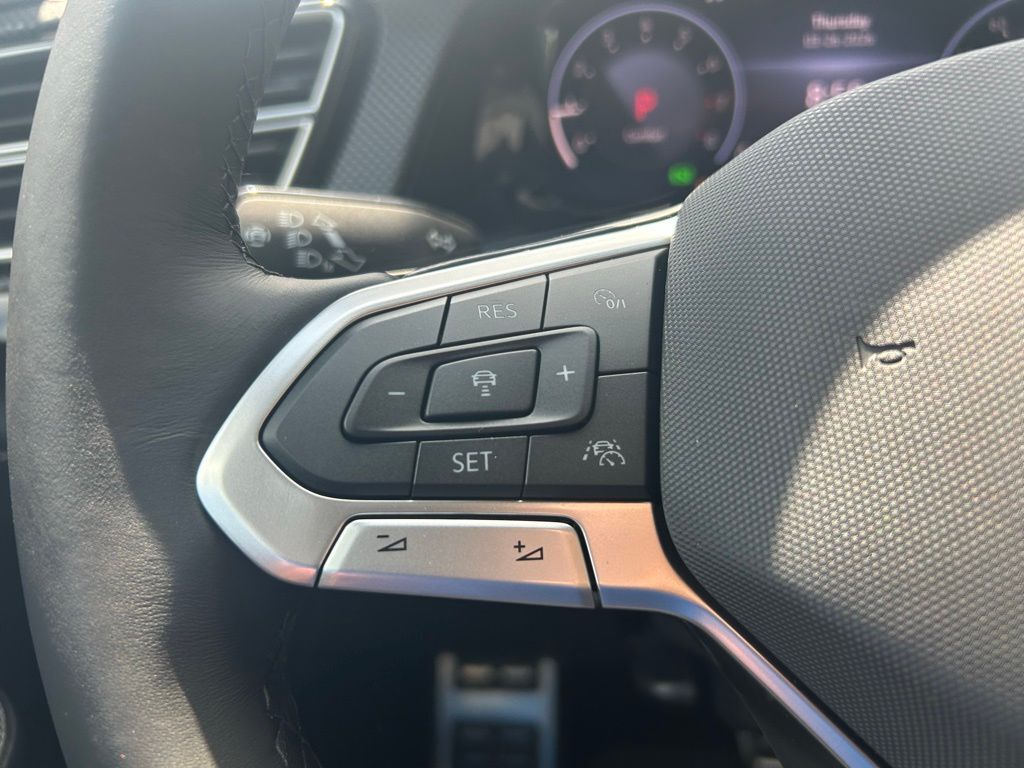 2026 Volkswagen Atlas Cross Sport 2.0T SEL Premium R-Line Tampa FL