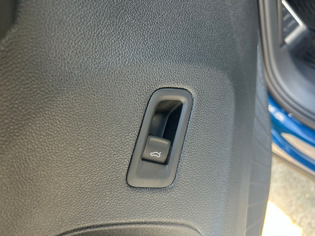 2026 Volkswagen Atlas Cross Sport 2.0T SEL Premium R-Line Tampa FL