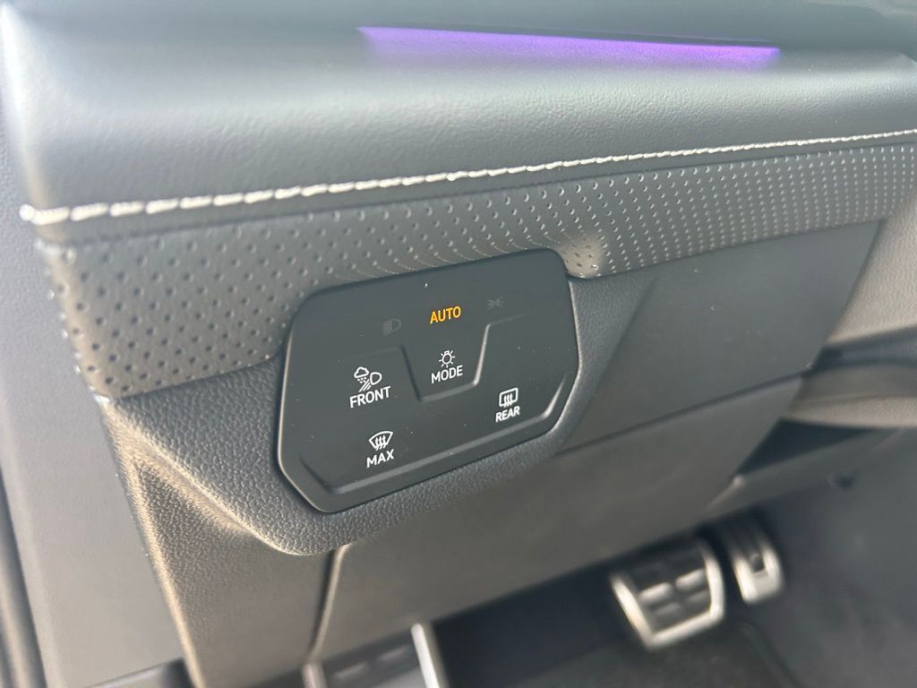 2026 Volkswagen Atlas Cross Sport 2.0T SEL Premium R-Line Tampa FL