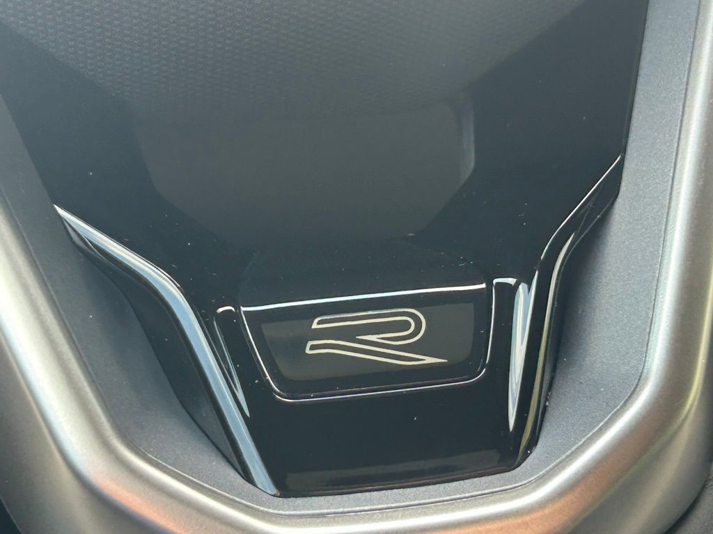 2026 Volkswagen Atlas Cross Sport 2.0T SEL Premium R-Line Tampa FL