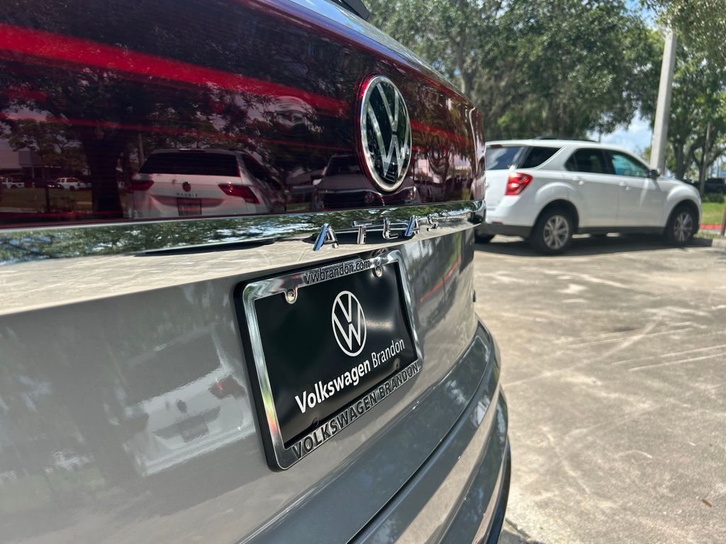 2026 Volkswagen Atlas Cross Sport 2.0T SEL Premium R-Line Tampa FL
