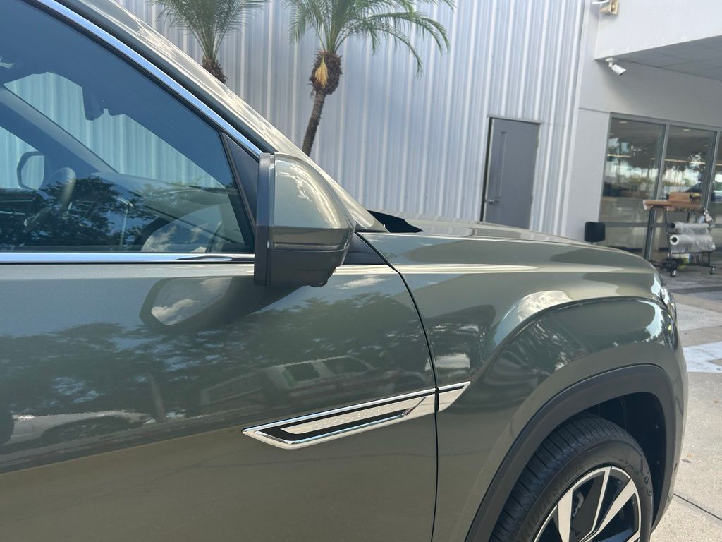 2026 Volkswagen Atlas Cross Sport 2.0T SEL Premium R-Line Tampa FL