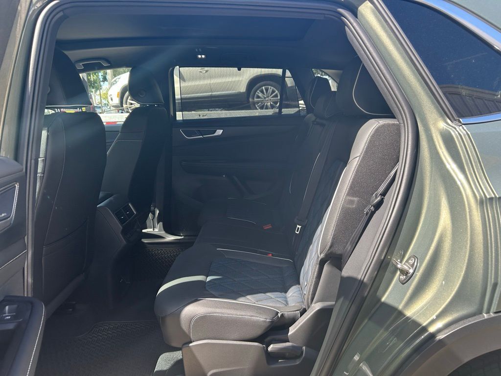 2026 Volkswagen Atlas Cross Sport 2.0T SEL Premium R-Line Tampa FL