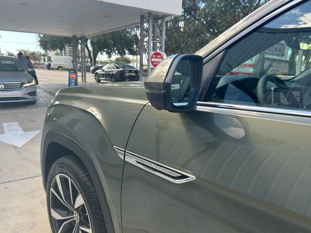 2026 Volkswagen Atlas Cross Sport 2.0T SEL Premium R-Line Tampa FL