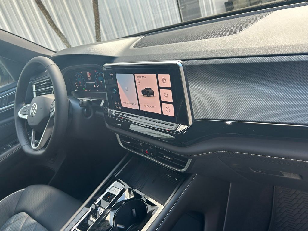 2026 Volkswagen Atlas Cross Sport 2.0T SEL Premium R-Line Tampa FL