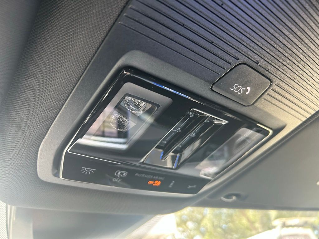 2026 Volkswagen Atlas Cross Sport 2.0T SEL Premium R-Line Tampa FL