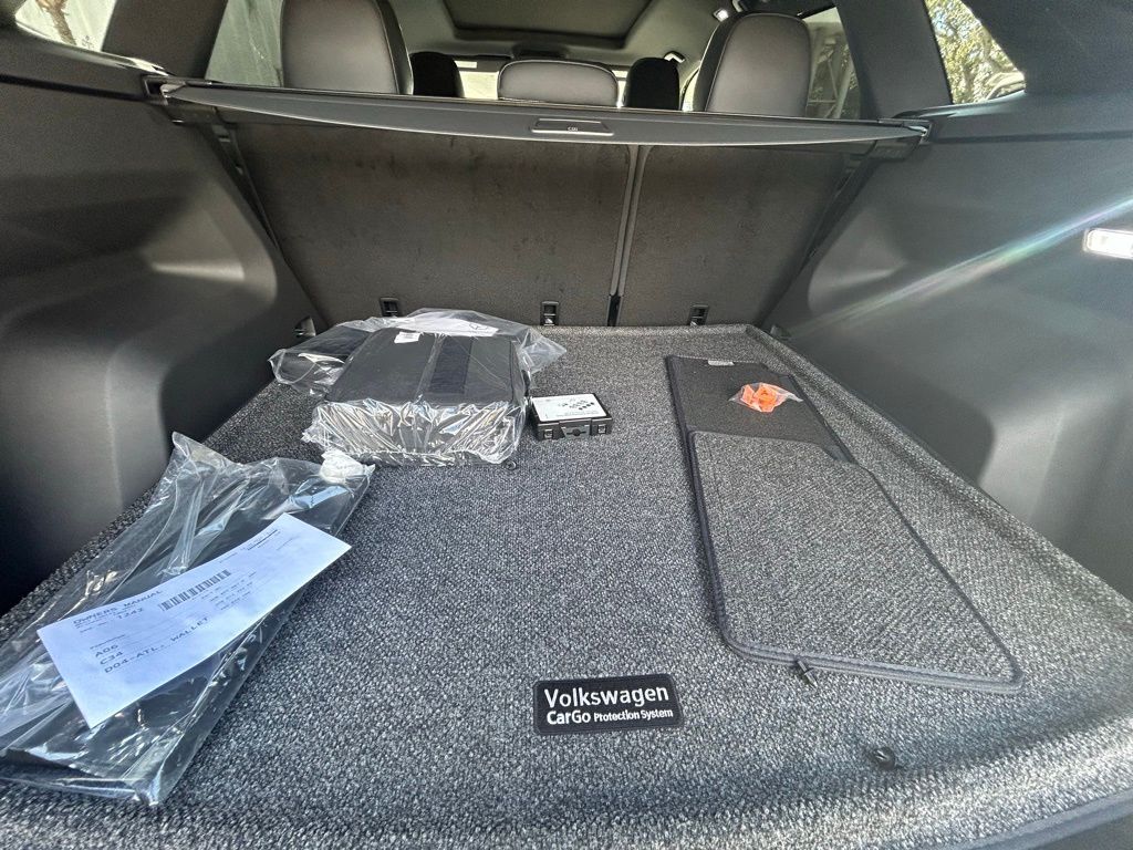 2026 Volkswagen Atlas Cross Sport 2.0T SEL Premium R-Line Tampa FL