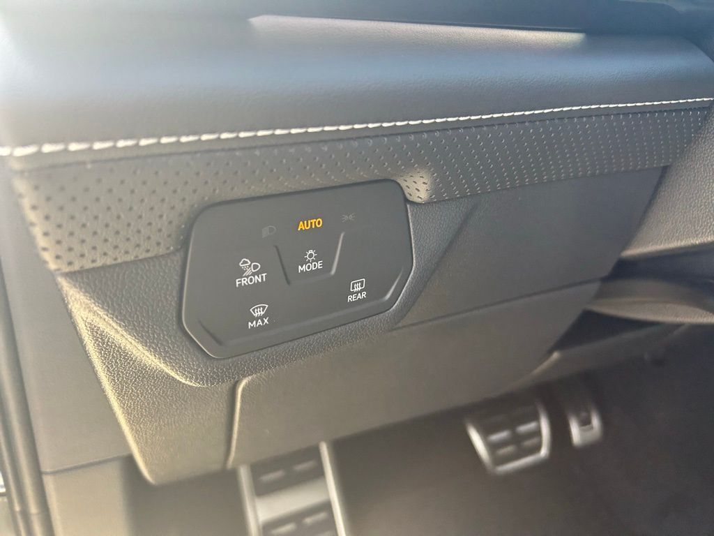 2026 Volkswagen Atlas Cross Sport 2.0T SEL Premium R-Line Tampa FL