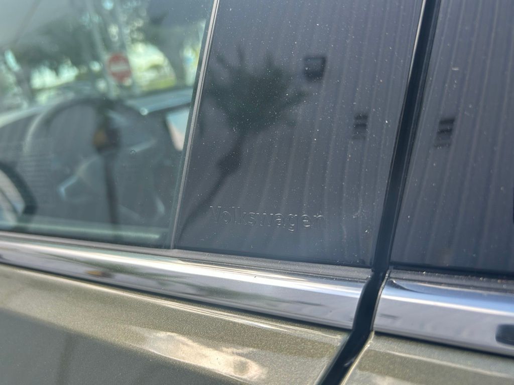 2026 Volkswagen Atlas Cross Sport 2.0T SEL Premium R-Line Tampa FL