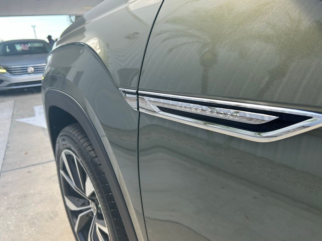 2026 Volkswagen Atlas Cross Sport 2.0T SEL Premium R-Line Tampa FL