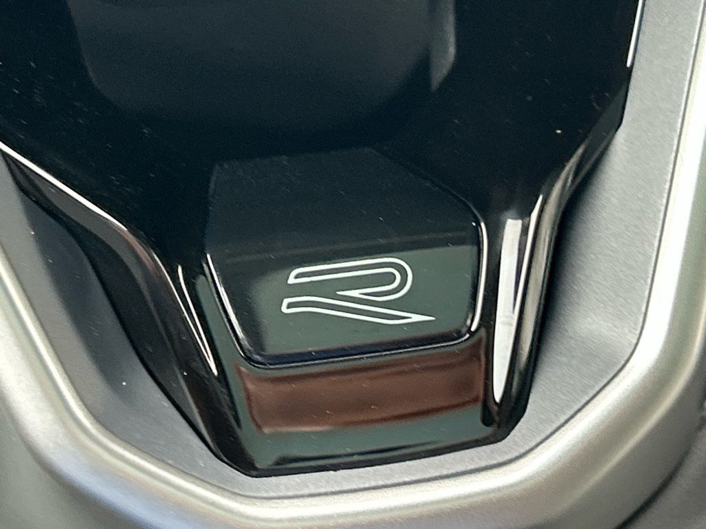 2026 Volkswagen Atlas Cross Sport 2.0T SEL Premium R-Line Tampa FL