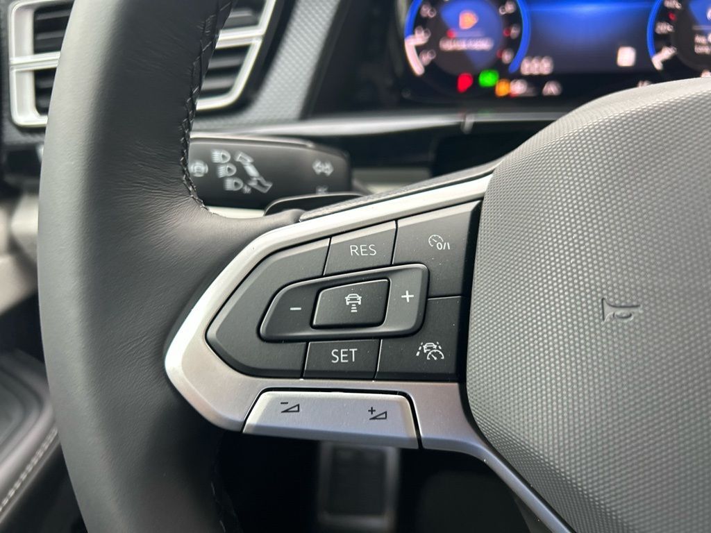 2026 Volkswagen Atlas Cross Sport 2.0T SEL Premium R-Line Tampa FL