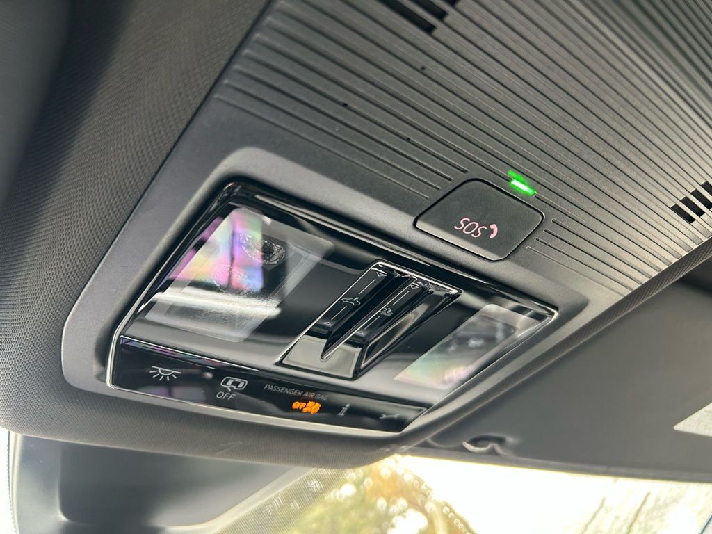 2026 Volkswagen Atlas Cross Sport 2.0T SEL Premium R-Line Tampa FL