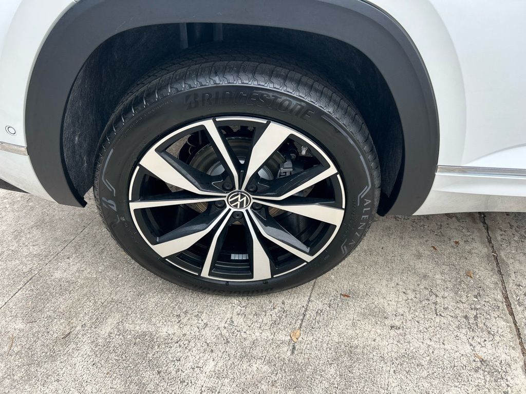 2026 Volkswagen Atlas Cross Sport 2.0T SEL Premium R-Line Tampa FL