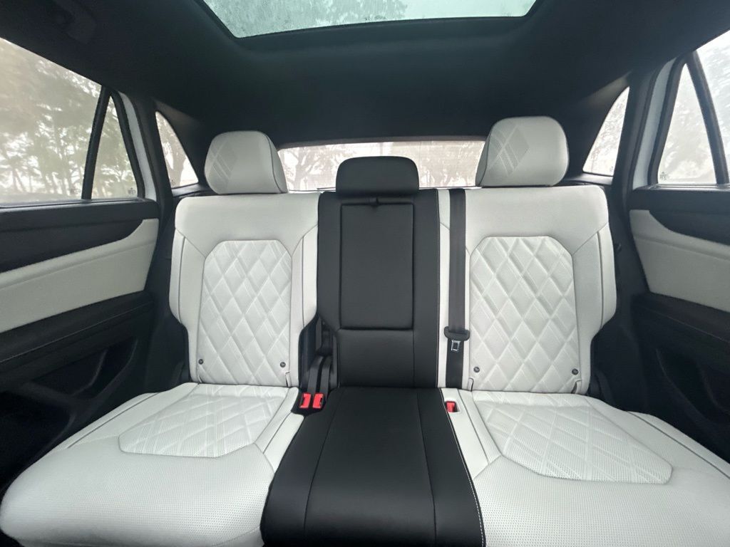 2026 Volkswagen Atlas Cross Sport 2.0T SEL Premium R-Line Tampa FL