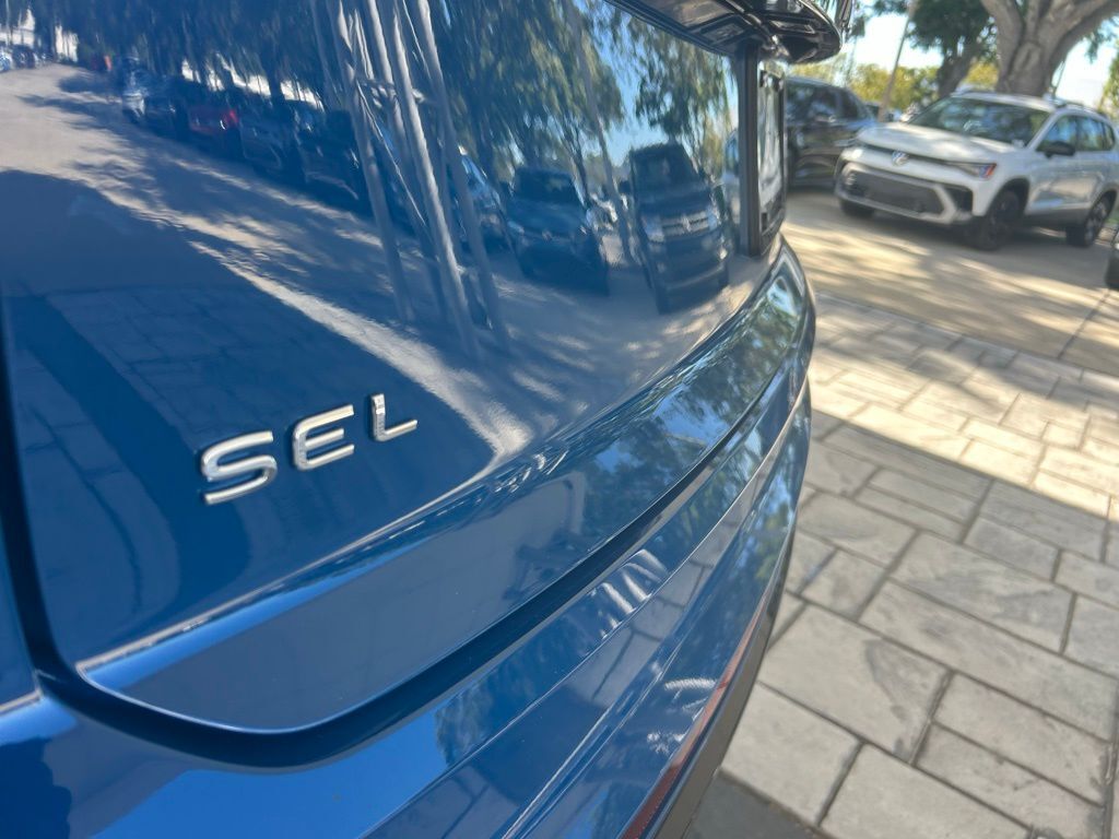 2026 Volkswagen Atlas Cross Sport 2.0T SEL Premium R-Line Tampa FL