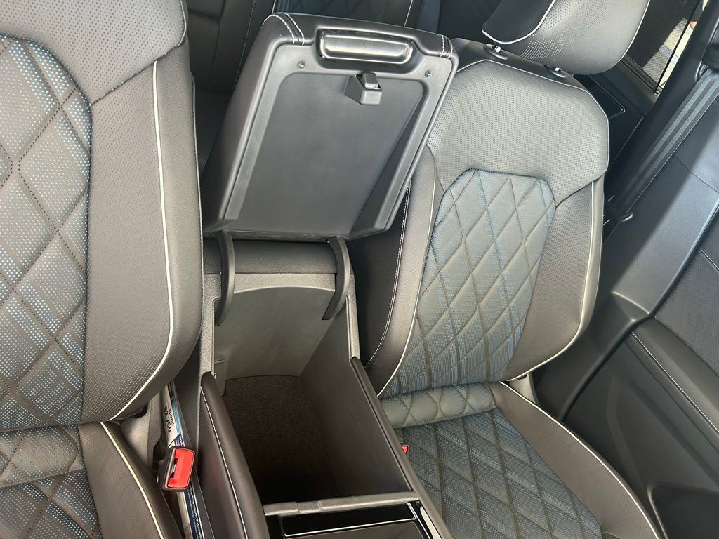 2026 Volkswagen Atlas Cross Sport 2.0T SEL Premium R-Line Tampa FL