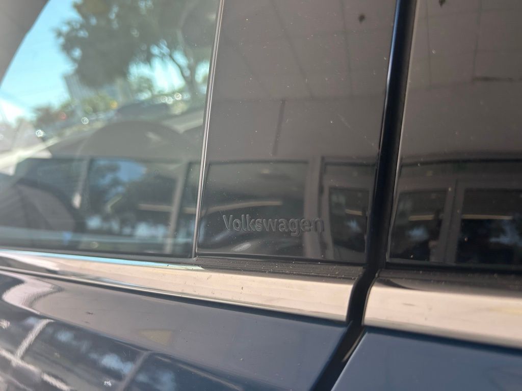 2026 Volkswagen Atlas Cross Sport 2.0T SEL Premium R-Line Tampa FL