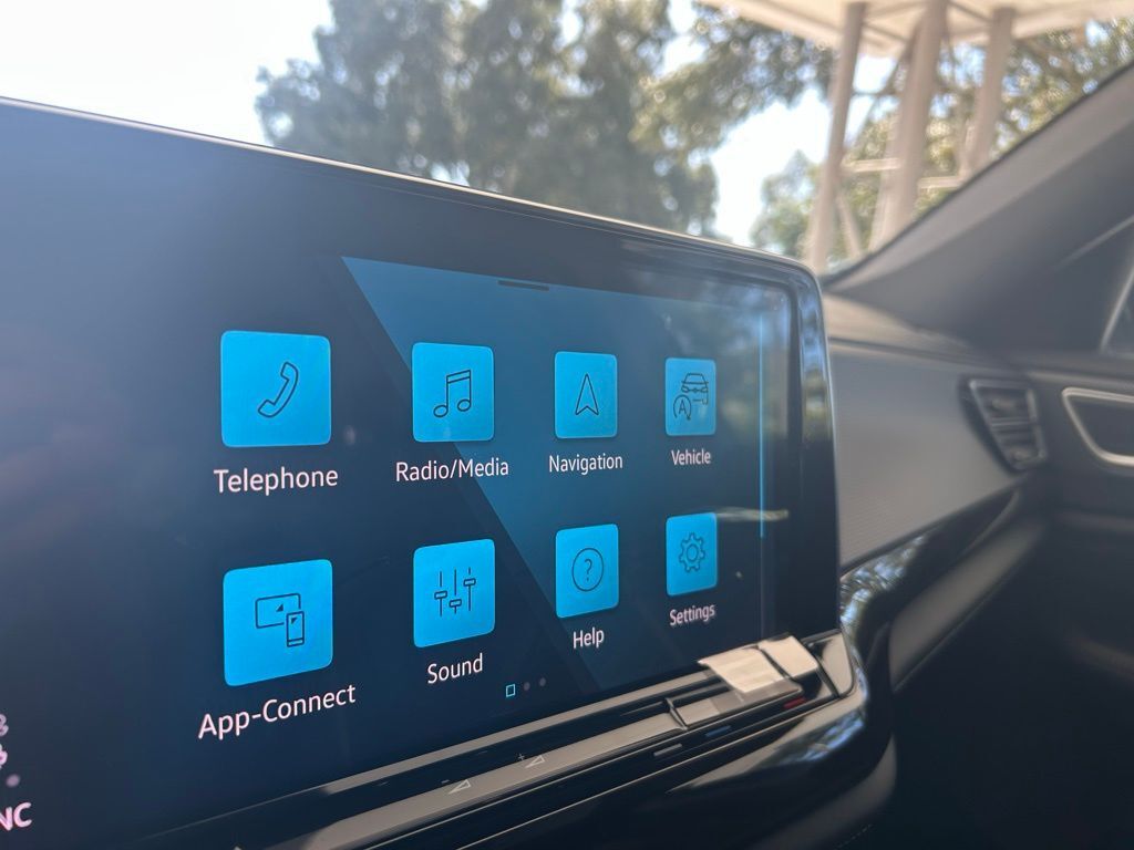 2026 Volkswagen Atlas Cross Sport 2.0T SEL Premium R-Line Tampa FL