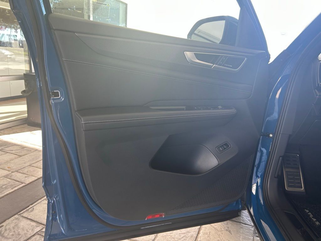 2026 Volkswagen Atlas Cross Sport 2.0T SEL Premium R-Line Tampa FL