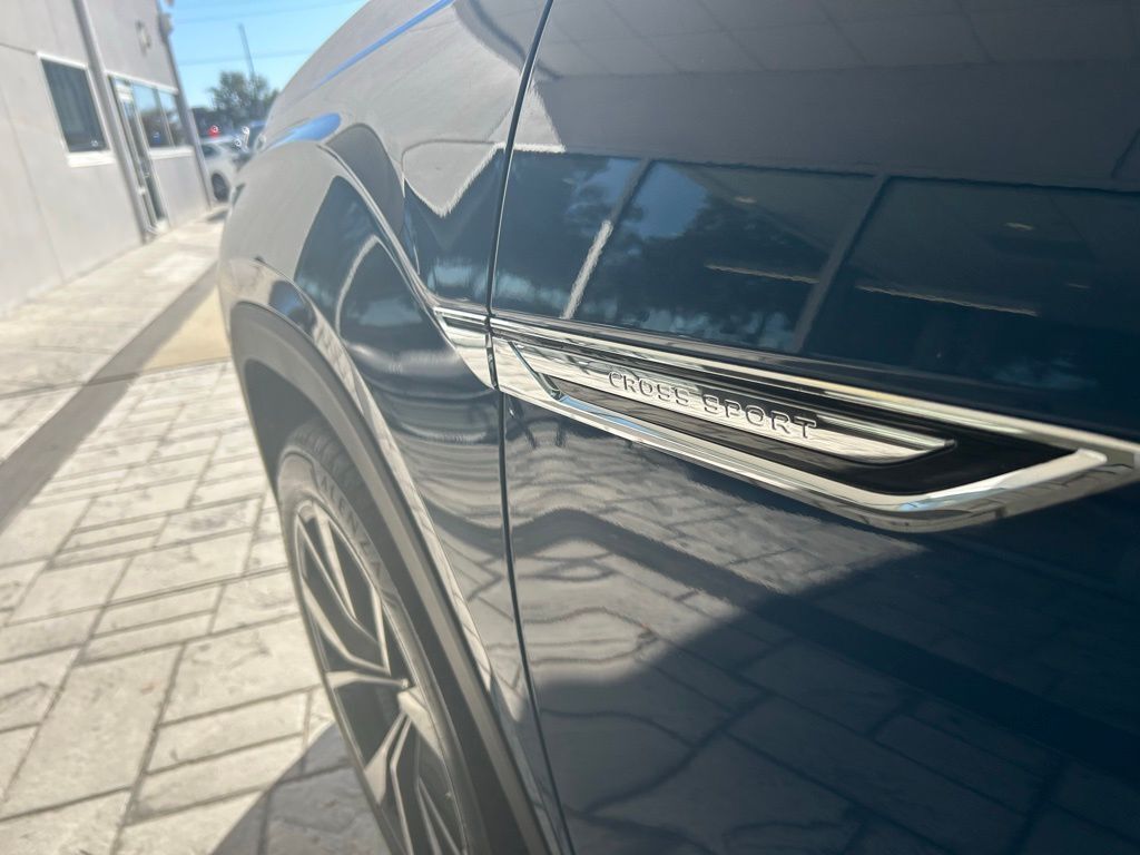 2026 Volkswagen Atlas Cross Sport 2.0T SEL Premium R-Line Tampa FL