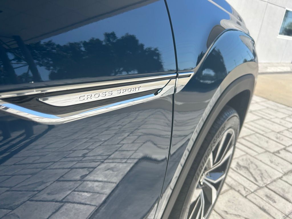 2026 Volkswagen Atlas Cross Sport 2.0T SEL Premium R-Line Tampa FL