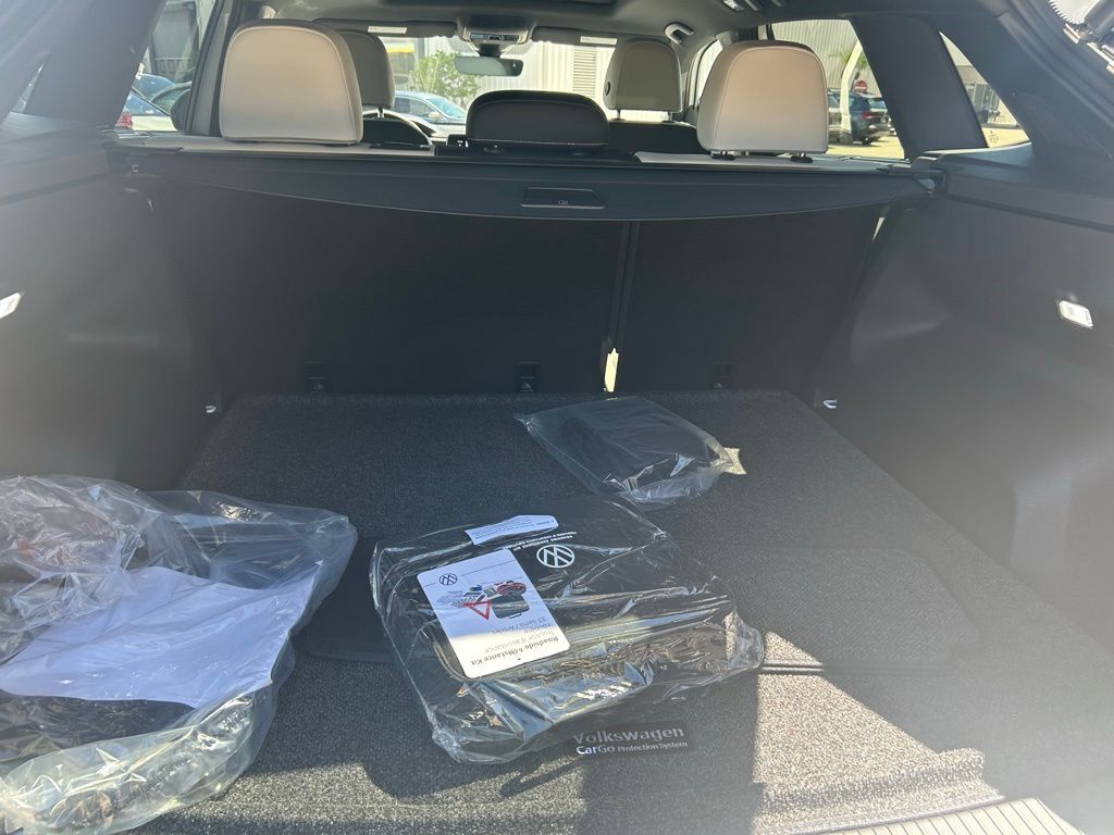 2026 Volkswagen Atlas Cross Sport 2.0T SEL Premium R-Line Tampa FL