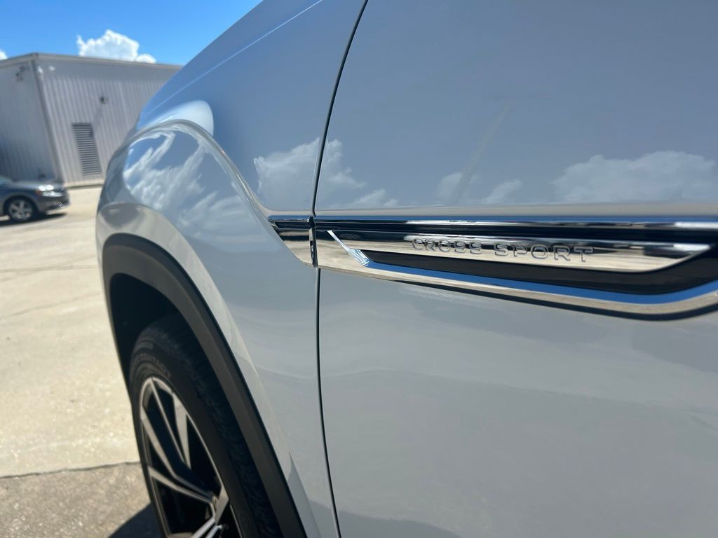 2026 Volkswagen Atlas Cross Sport 2.0T SEL Premium R-Line Tampa FL