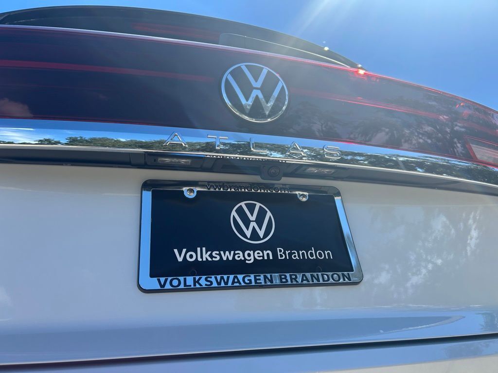 2026 Volkswagen Atlas Cross Sport 2.0T SEL Premium R-Line Tampa FL